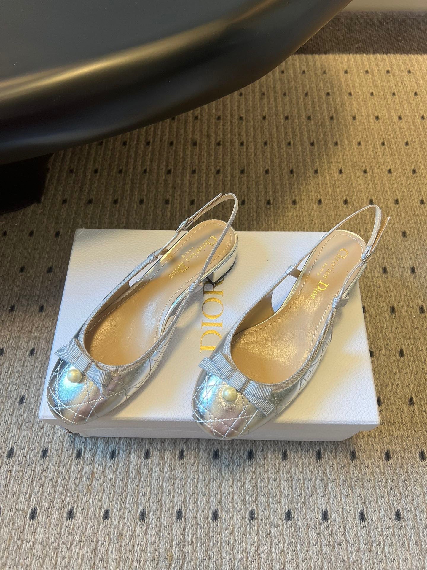 CD 26s Dior Ballet Slingback Pump 3cm Sliver Cowhide 622214