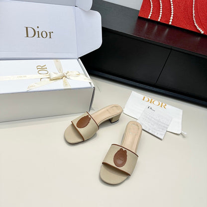 CD Médaillon Slide 4.5cm Cream Brown Denim 899860