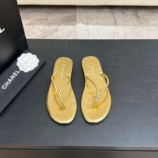 CC 2026 Thong Sandal Gold Metalic Calfskin