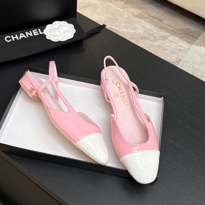 CC 26s Classic Slingback Flat Light Pink Patent Leather 907642