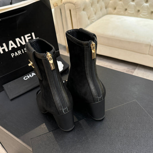 CC 26s Ankle Boots With Pocket Black Suede Patent Lambskin 958072