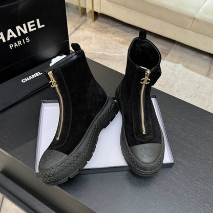 CC 26s Front-Zip Ankle Boots Black Suede Leather 106811