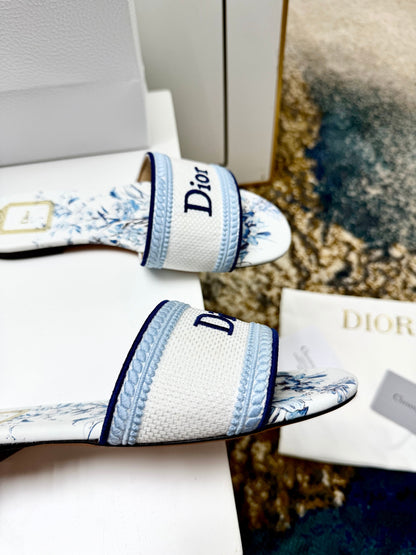 CD 26s Floral Embroidered Sandals White Blue Canvas 683028