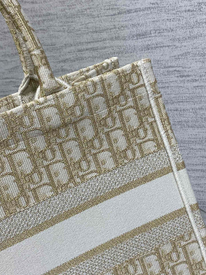 CD Medium Dior Book Tote White Beige Cotton Oblique Jacquard