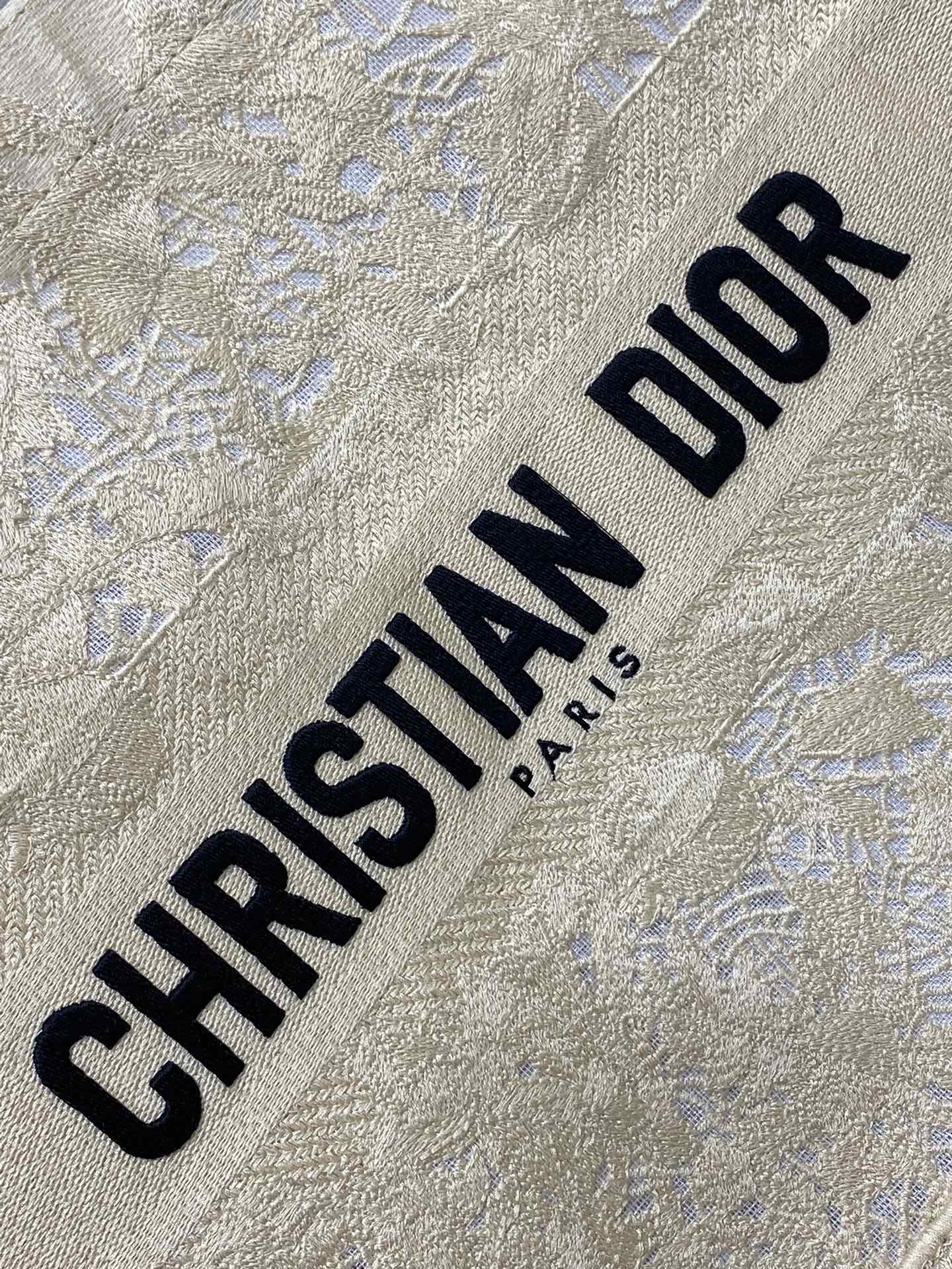 CD Medium Dior Book Tote Scotland’s National Flower Pattern Beige Cotton