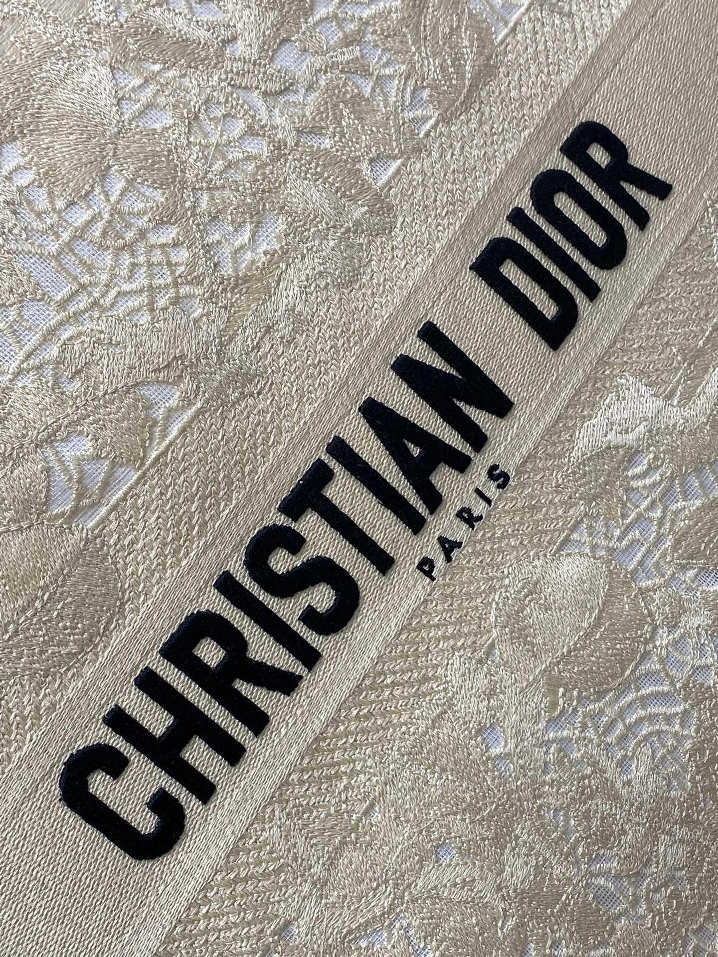 CD Large Dior Book Tote Scotland’s National Flower Pattern Beige Cotton