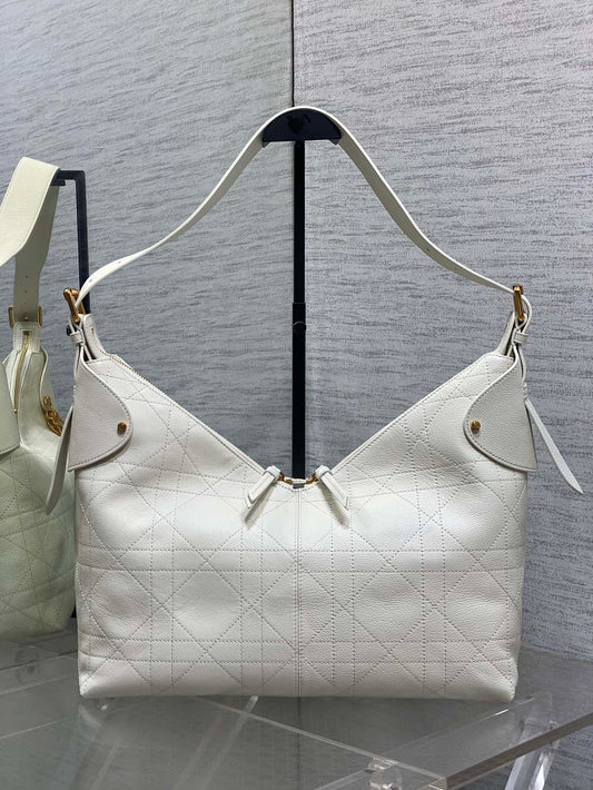 Dior 2025 Voyage Bag 34cm White Grained Calfskin 267767