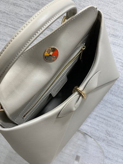 CD 26SS Bow-Adorned Bag Light Gray Calfskin 272509
