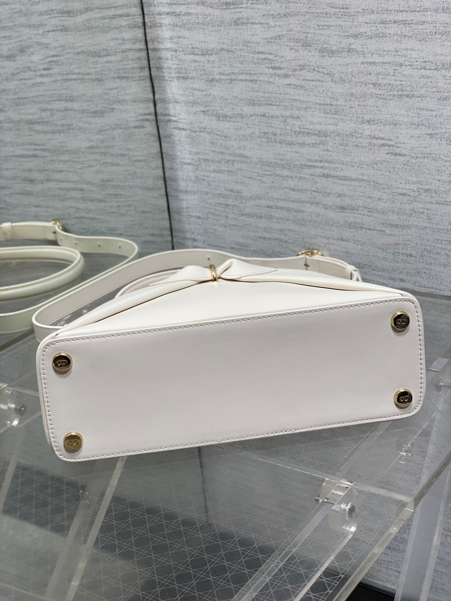 CD 26SS Bow-Adorned Bag White Calfskin 272515