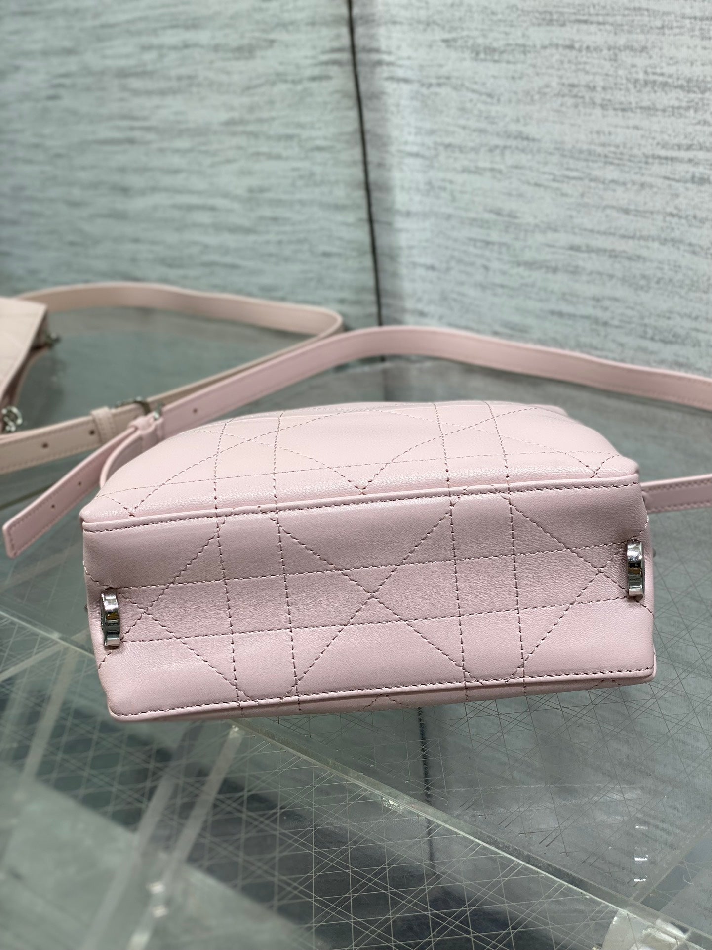 Dior Small Vertical Bag Light Pink Macrocannage Lambskin 286601