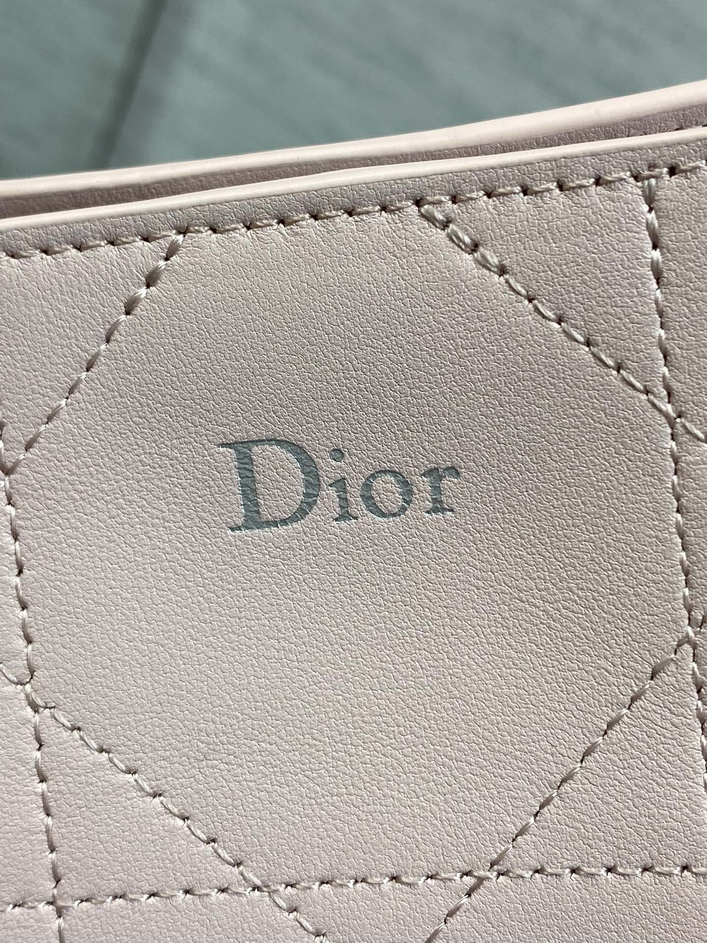 Dior Small Vertical Bag Light Pink Macrocannage Lambskin 286601