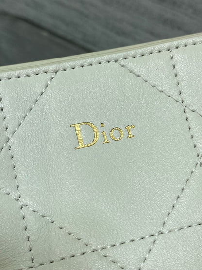 Dior Small Vertical Bag White Macrocannage Lambskin 286606
