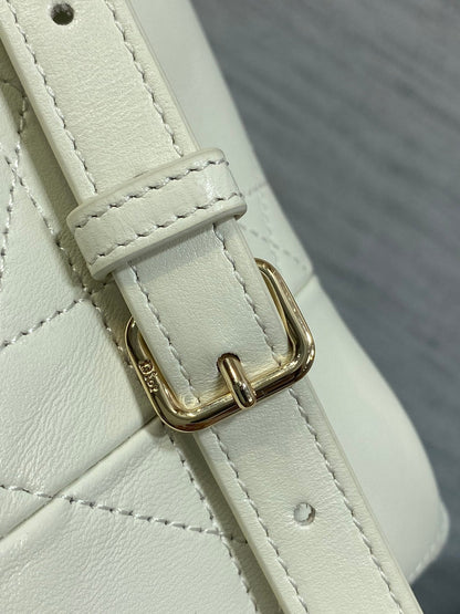 Dior Small Vertical Bag White Macrocannage Lambskin 286606