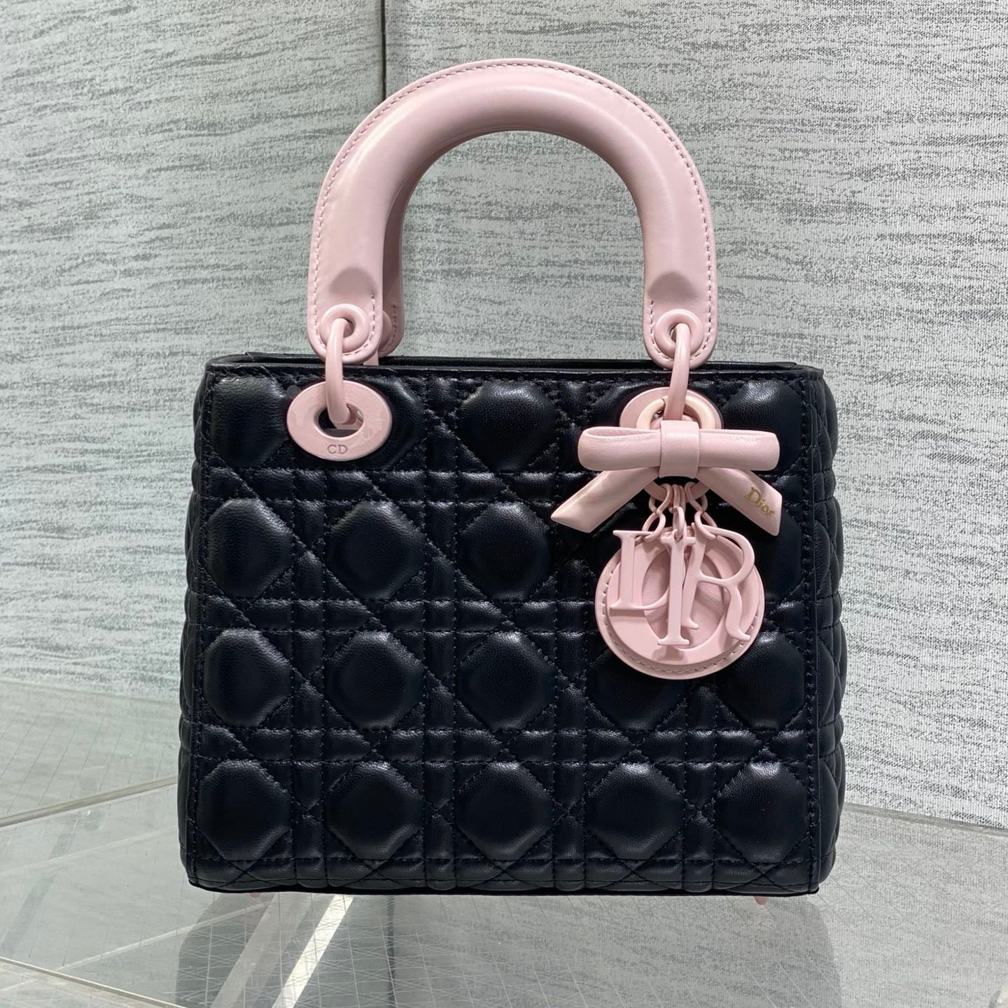 Dior 2026 Bow Lady Dior 20cm Black Pink Cannage Lambskin 289164