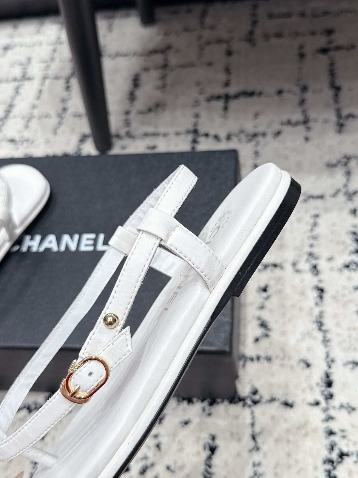 Chanel 26S Thong Sandals In White Calfskin With Gold Hardware