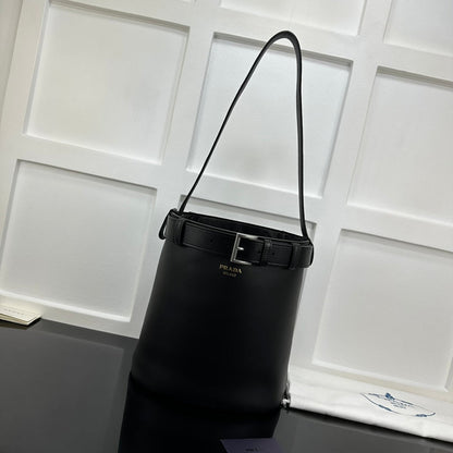 Prada 2026 Medium Bucket Bag 29cm Calfskin