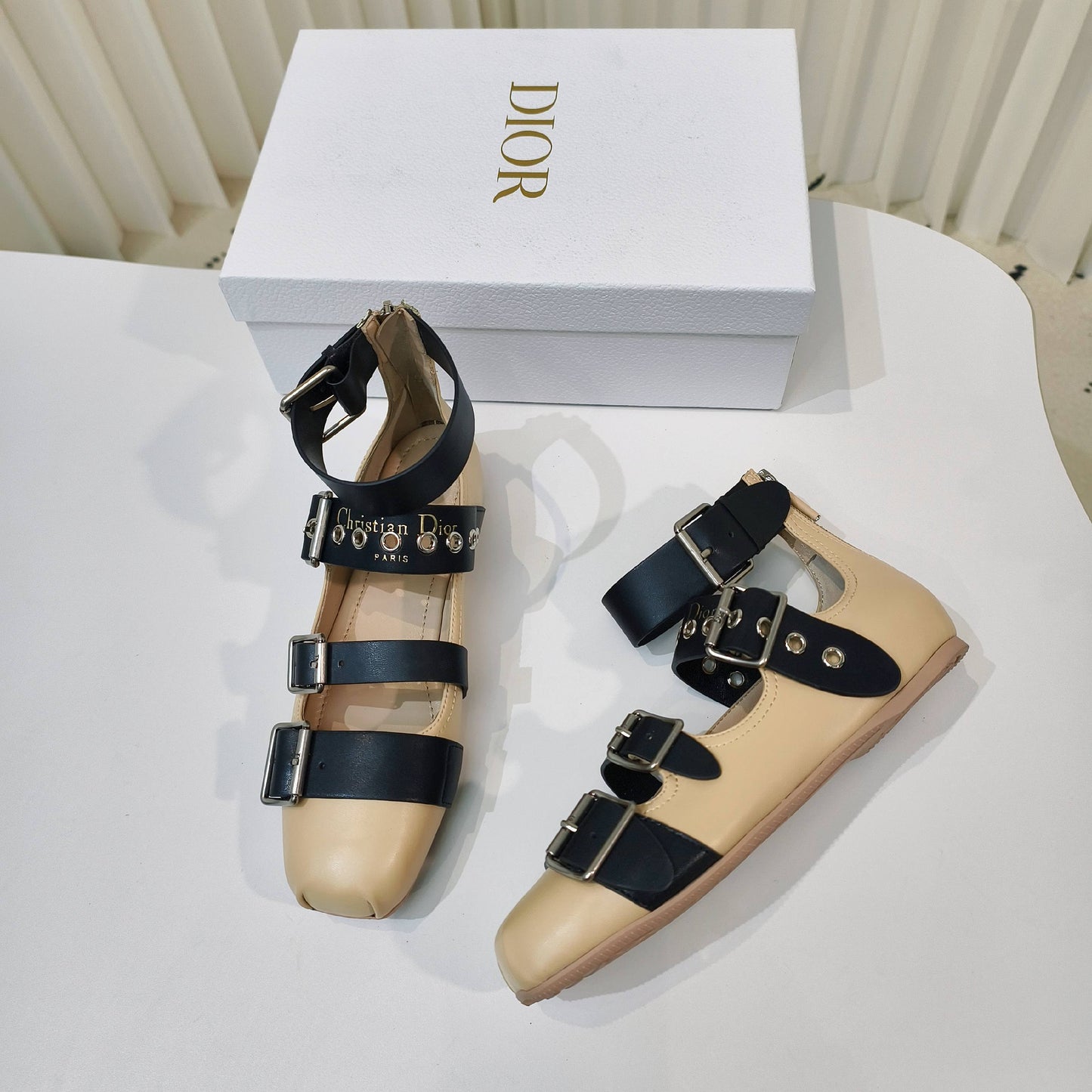 CD 26s Punk Ballet Flats Beige Leather 927874