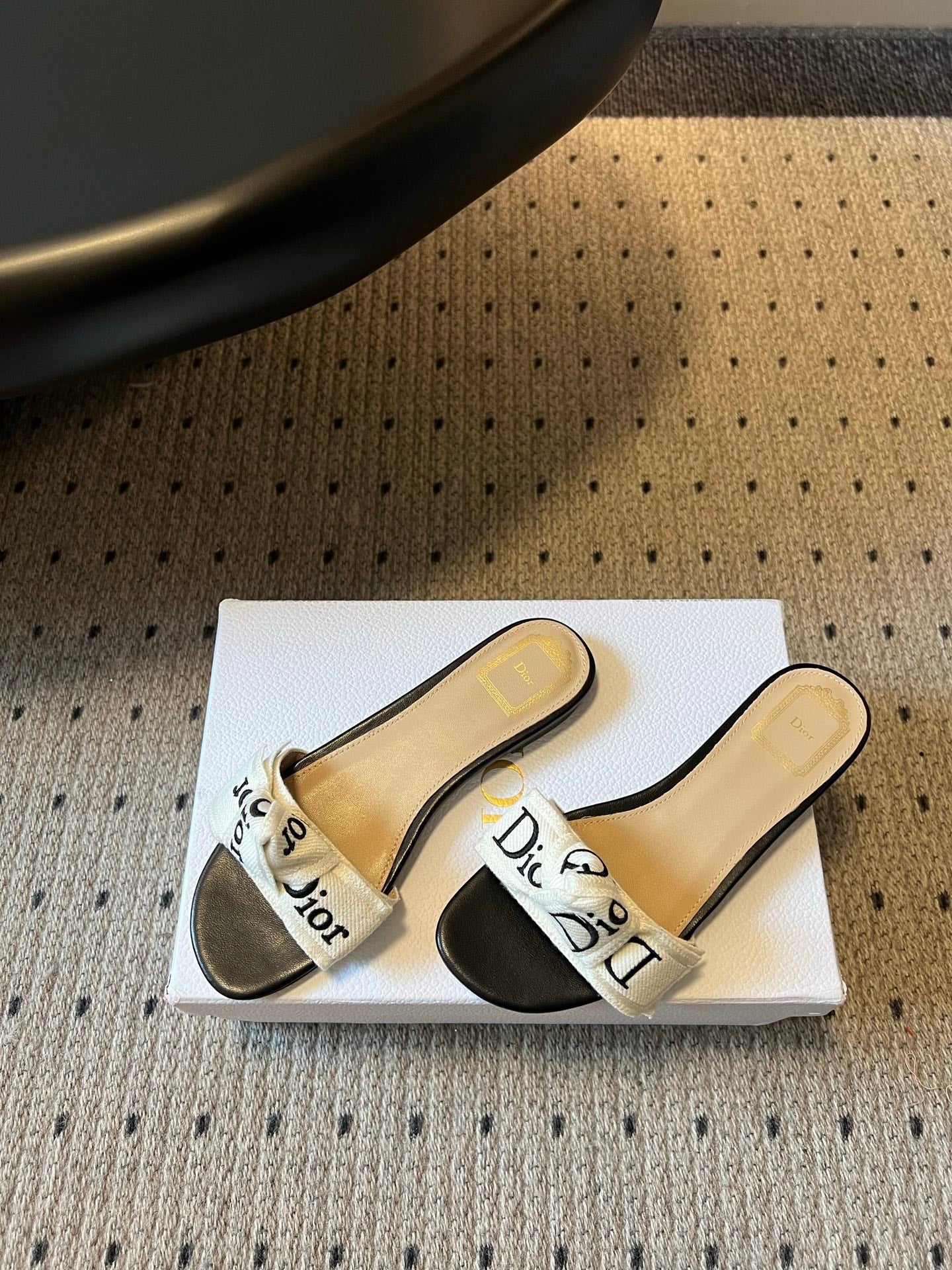 CD 26s J'Adior Slide White Black Embroidered Cotton 820047