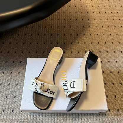CD 26s J'Adior Slide 4cm White Black Embroidered Cotton 820044