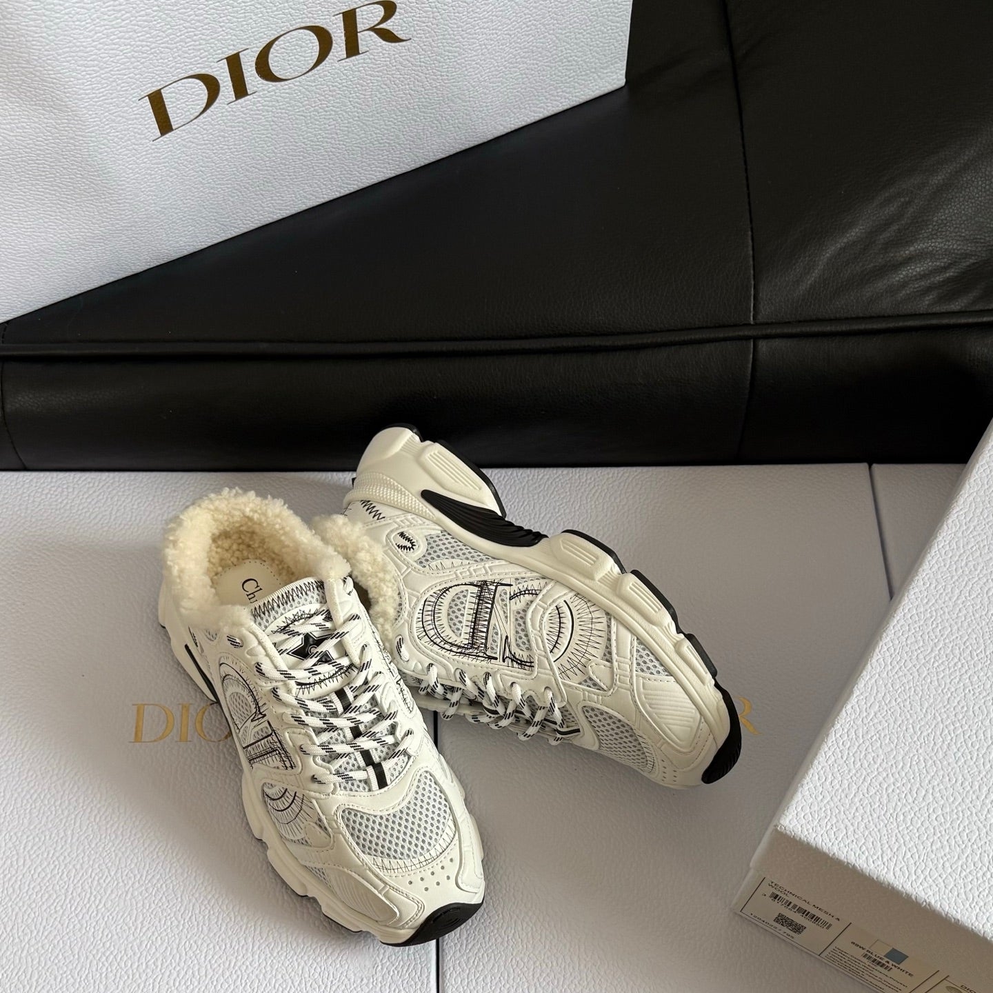 Dior 25 Chrono Sneakers Black Cream Mesh Calfskin 531389