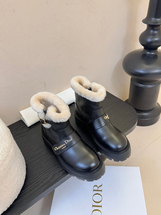 CD Alps D-Quest Ankle Boot Black Grained Calfskin Shearling 530608