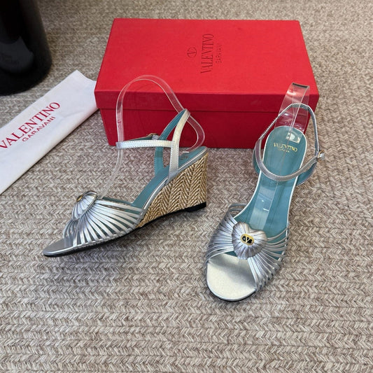VT 26s Coeur Royal Wedge Sandals 7cm Sliver Sheepskin 104710