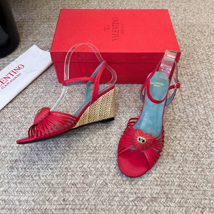 VT 26s Coeur Royal Wedge Sandals 7cm Red Sheepskin 104711
