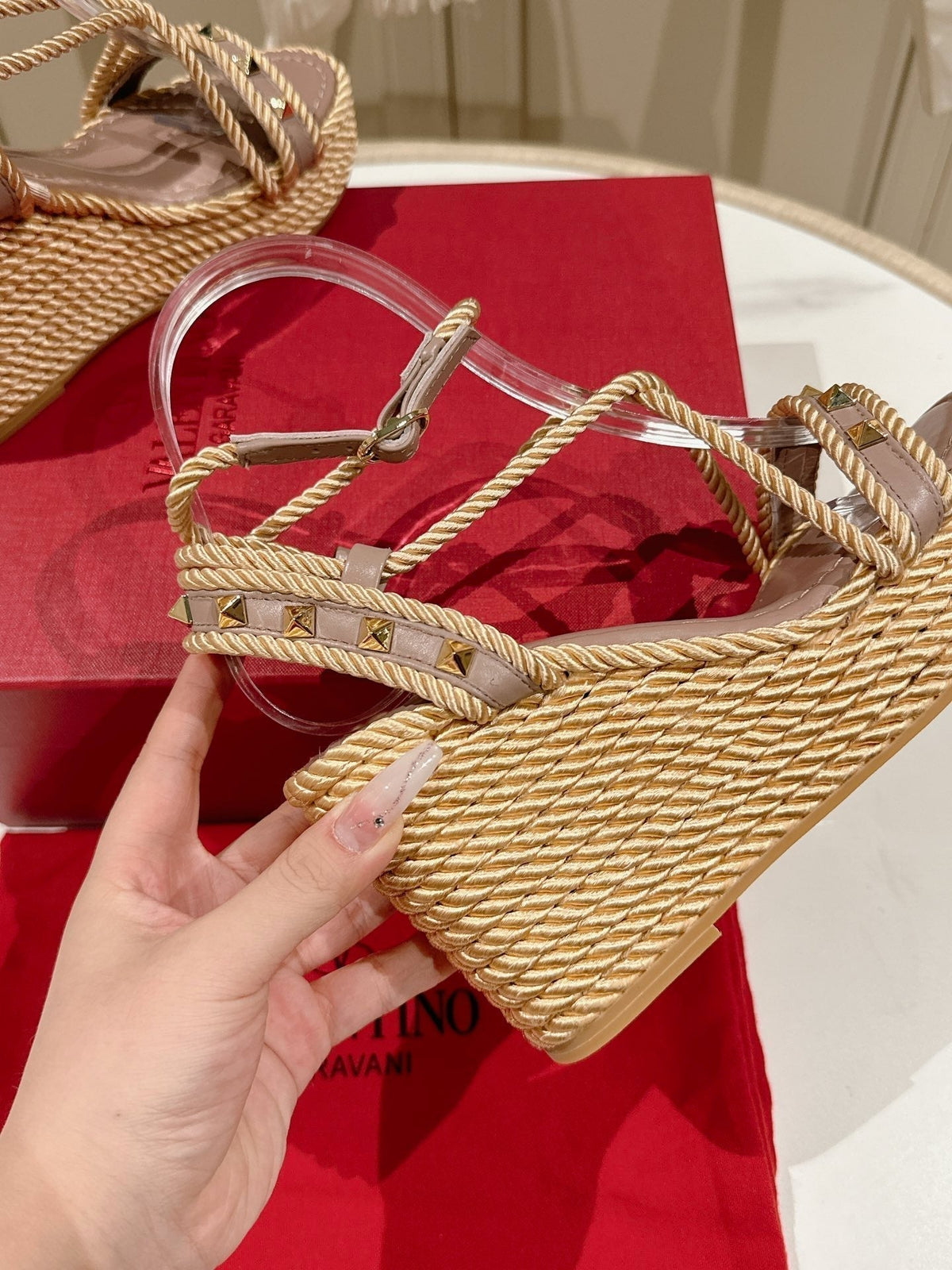 Rockstud Flatform Sandal 10mm In Beige Mix Rosy Brown Calfskin And Nylon Rope 829394