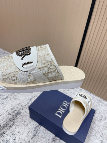 CD Men's Alpha Sandals Cream Rubber Cotton 752385