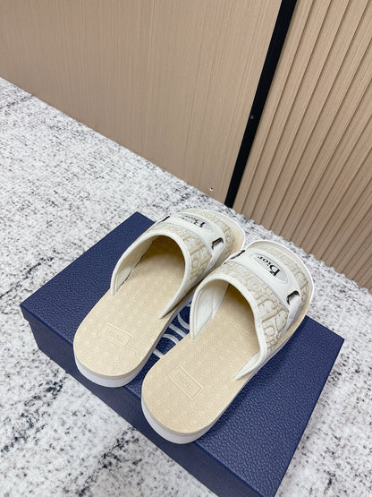 CD Men's Alpha Sandals Cream Rubber Cotton 752387