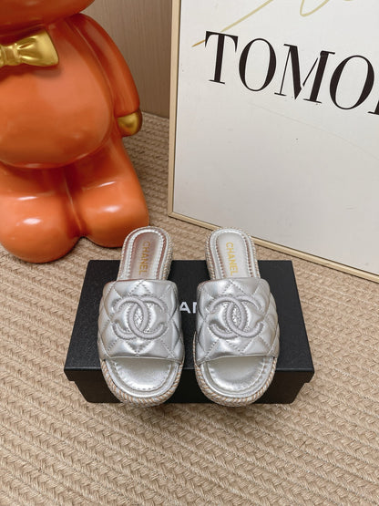 CC 26s Quilted Espadrille Slides Sliver Leather 950788