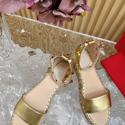 Rockstud Espadrille 45mm Gold leather sandals