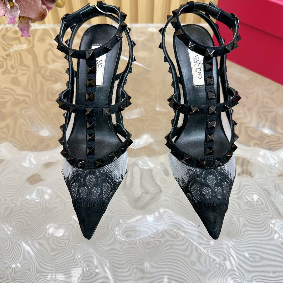 Rockstud Metallic Ankle Strap Pump 95mm Black Lambskin And Lace Fabric 102095
