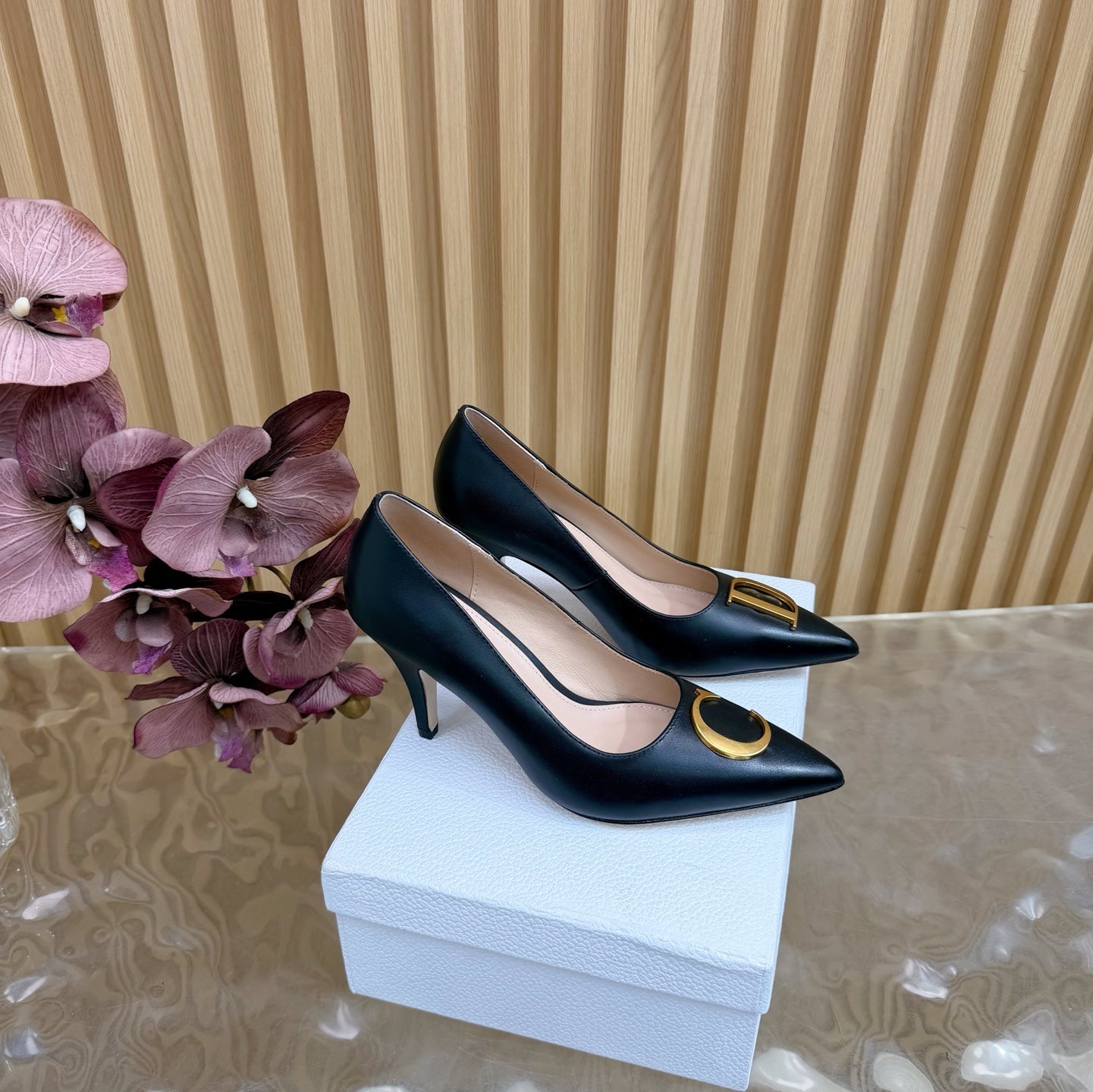 CD Buckle High-Heeled Elegant Shoes 85mm Black Cowhide 537721