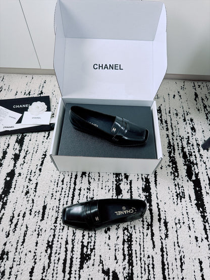 CC AW26 Mocassins Flat Black Shiny Leather 942448