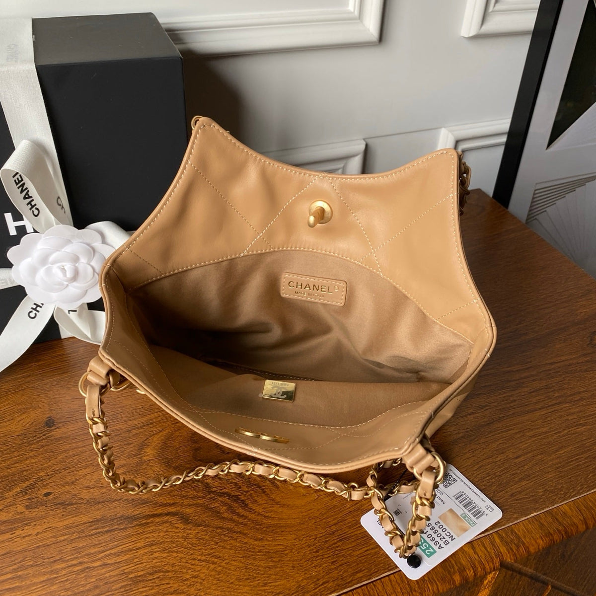 Chanel 2025 Bag 28cm Beige Calfskin 318241