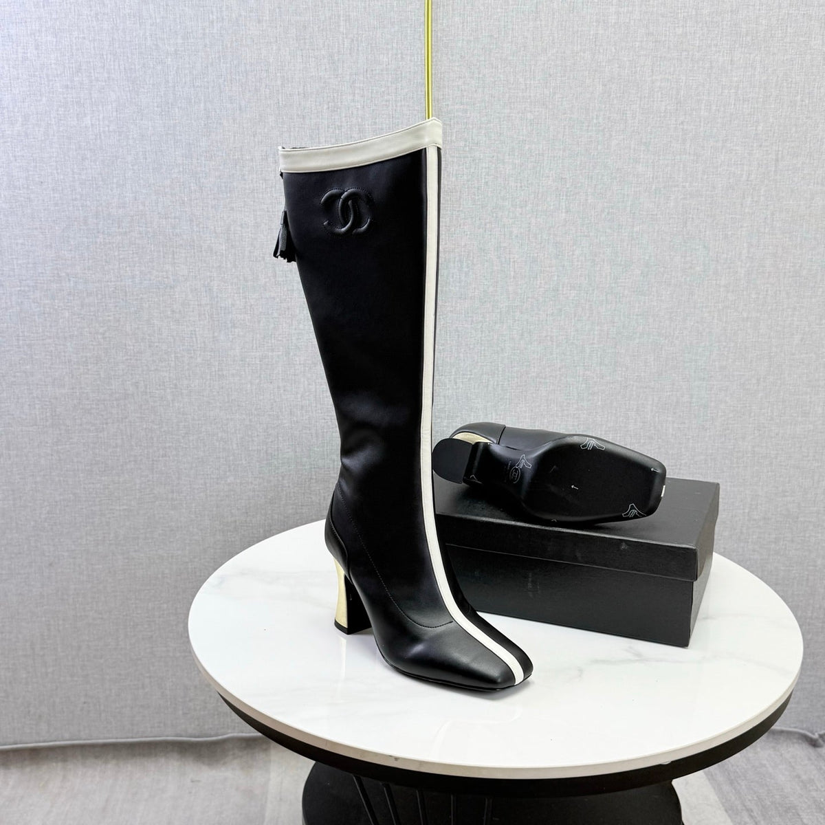 CC 26s Knee-High Boots Black White Sheepskin 904483