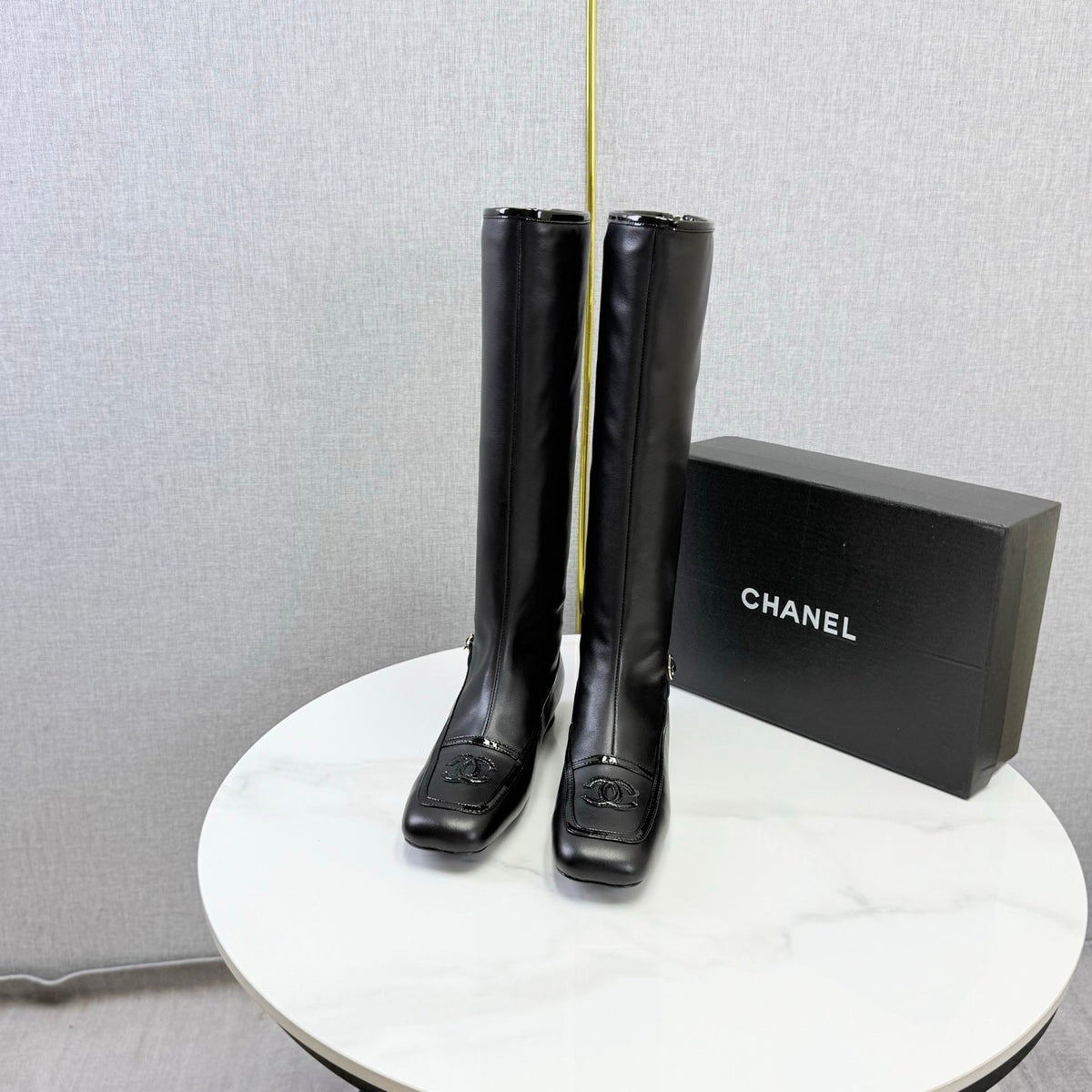 CC 26s Square Toe Low Heel Long Boots Black Sheeepskin 972800