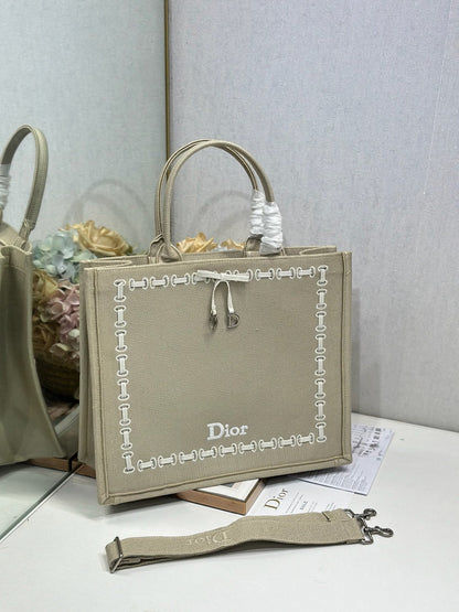 Dior 2026 Book Tote Bag Beige mix White Canvas 290893