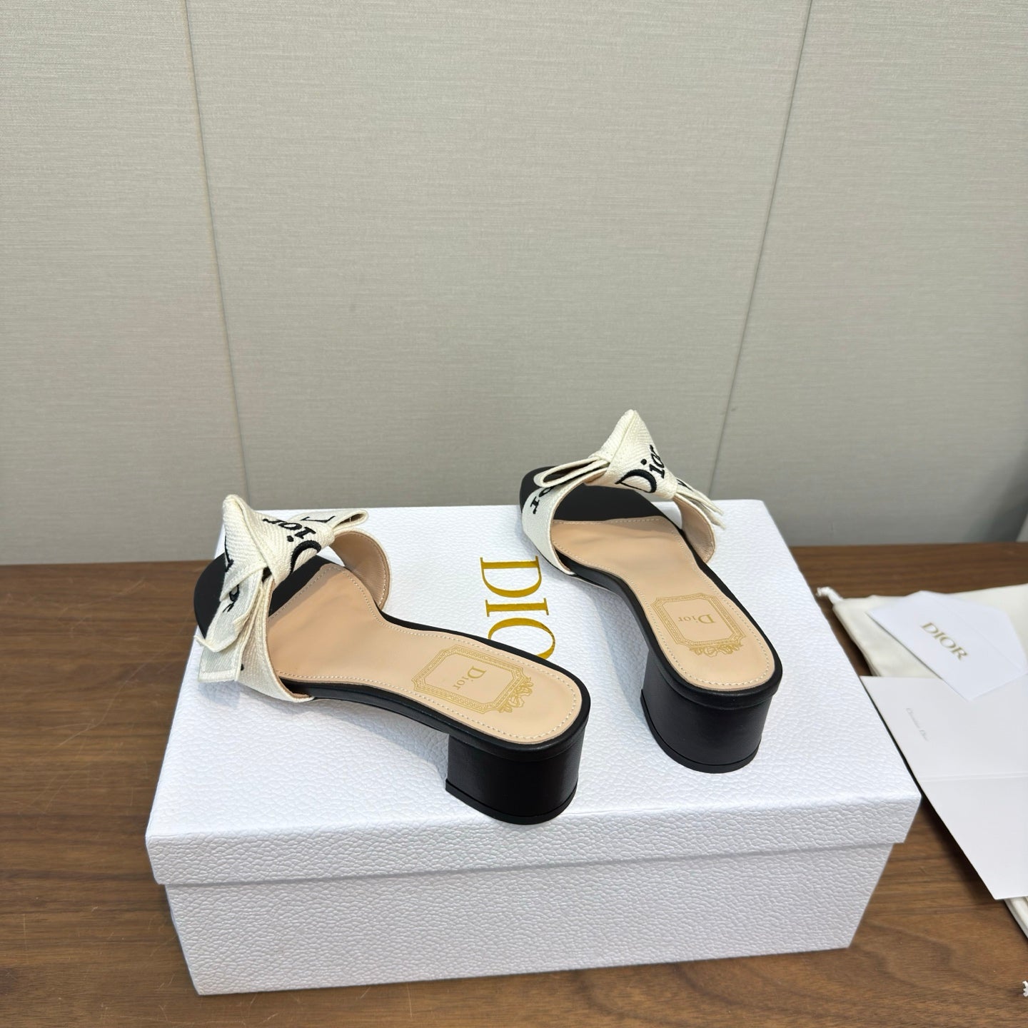 CD 26s J'Adior Chunky Heel 4.5cm Black Canvas Lambskin 922452
