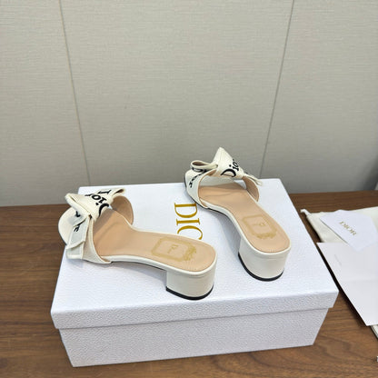 CD 26s J'Adior Chunky Heel 4.5cm White Canvas Lambskin 922453