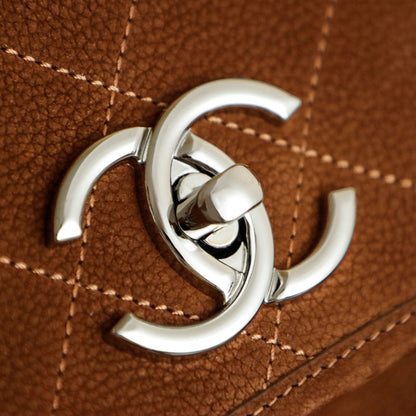 Chanel 25 Classic Single Flap Bag 35cm Brown Leather 323479
