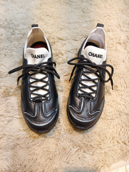 CC Métiers d’art 2026 Sneakers Black Lambskin 941009