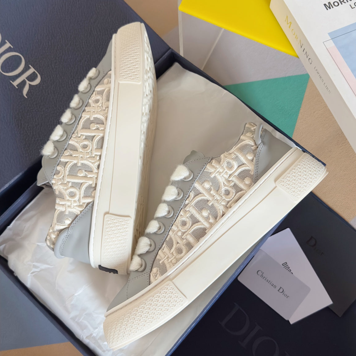 CD B33 Sneaker - Limited And Numbered Edition 40mm Grey Oblique Jacquard And Cowhide