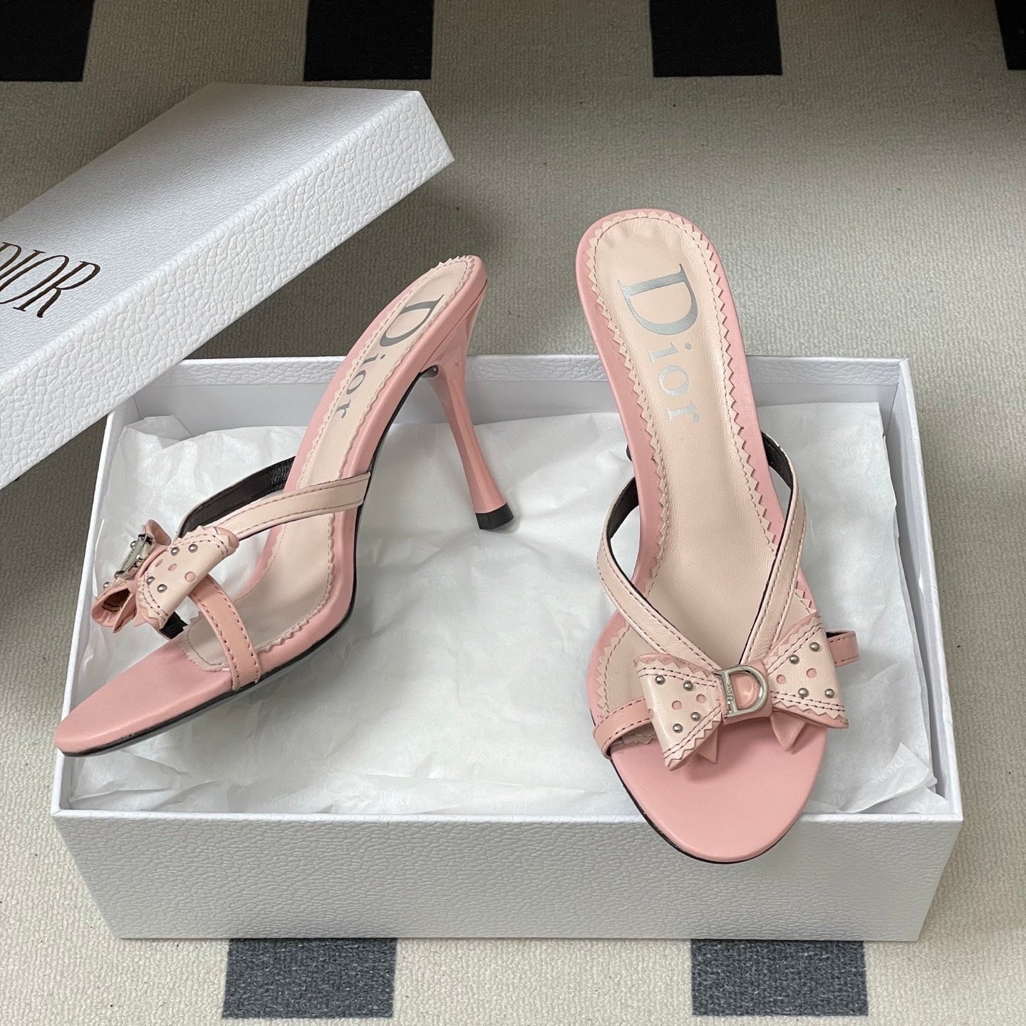 CD 26SS D'Trick Heeled Sandal 10cm Powder Pink Bow Detail Sheepskin 632579