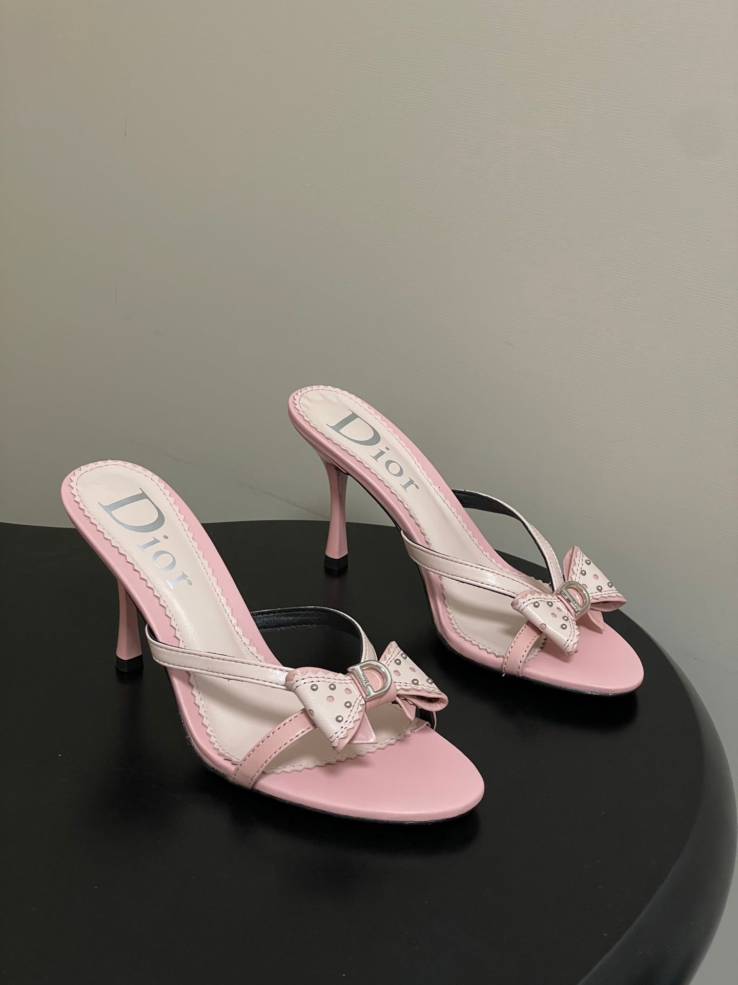 CD 26SS D'Trick Heeled Sandal 10cm Powder Pink Bow Detail Sheepskin 632579