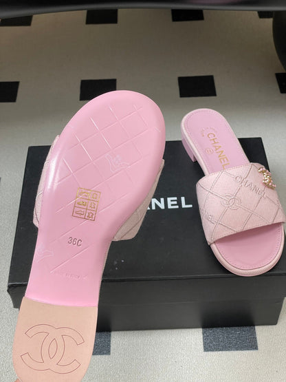 CC 26s Flat Sandals Pink Canvas Sheepskin Double C 649509