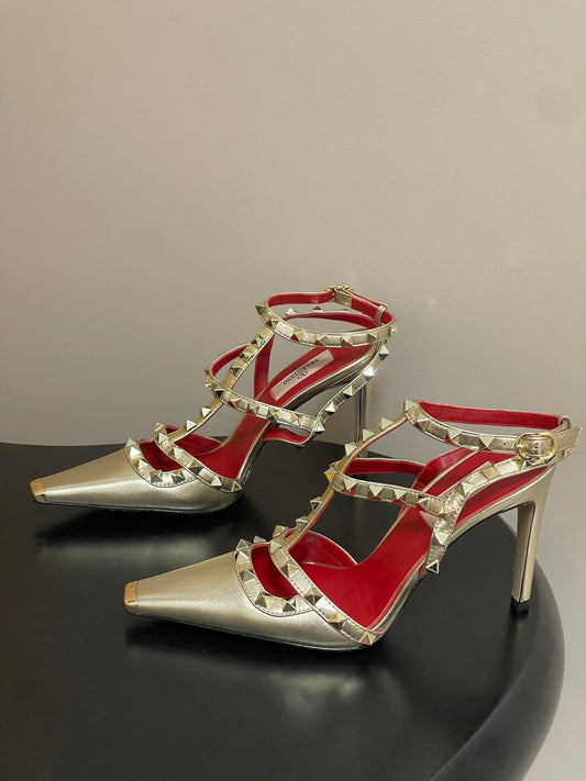 VT Rockstud Kidskin Pump 100mm Gold Sheepskin 835109