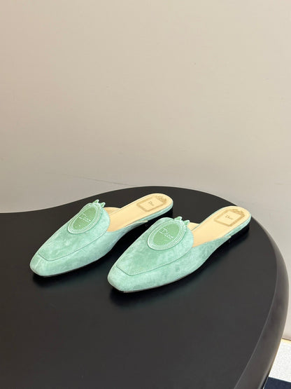 CD Médaillon Mule Mint Green Suede 834913