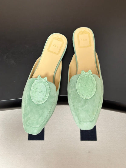 CD Médaillon Mule Mint Green Suede 834913